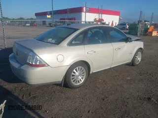 2008 Mercury Sable z VIN 1MEHM40W98G613626, wystawiony jako IAAI lot #42211664 z przebiegiem 199 497 mil mil oraz . Historia ofert i sprzedaży dostępna na DreamBid. Obrazek 4.