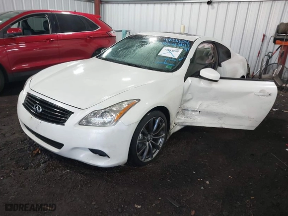 2008 Infiniti G37 Coupe Journey with VIN JNKCV64E08M107303, listed as a IAAI auction lot 41872604 with 187,279 mi miles. Bid and sale history available at carsss.com. Image 2.