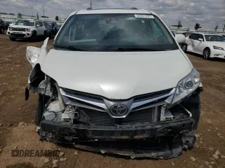 2019 Toyota Sienna XLE with VIN 5TDDZ3DC2KS210712, listed as a Copart auction lot 58591235 with Not provided miles and Salvage title. Bid and sale history available at DreamBid. Image 5.