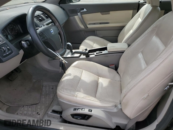 2010 Volvo C70 with VIN YV1672MC4AJ093259, listed as a Copart auction lot 54102895 with 151,914 mi miles and Clean Title. Bid and sale history available at carsss.com. Image 7.
