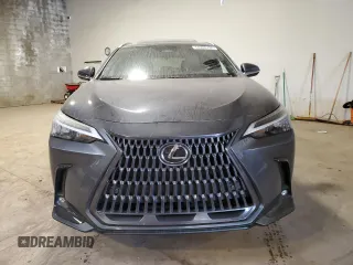 2024 Lexus NX 350 Premium z VIN 2T2GGCEZ7RC051044, wystawiony jako Copart lot #59289795 z przebiegiem 9769 mil mil oraz Szkody całkowita. Historia ofert i sprzedaży dostępna na DreamBid. Obrazek 5.