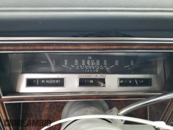 1985 Oldsmobile 88 z VIN 1G3BN37Y4FY310105, wystawiony jako Copart lot #81646554 z przebiegiem 102 029 mil mil oraz Czysty tytuł • Clean title. Historia ofert i sprzedaży dostępna na DreamBid. Obrazek 9.