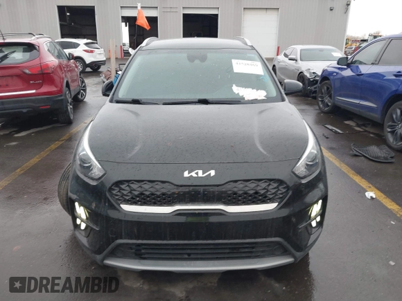 2022 Kia Niro LXS with VIN KNDCB3LC8N5549678, listed as a IAAI auction lot 41528469 with 46,989 mi miles. Bid and sale history available at carsss.com. Image 12.