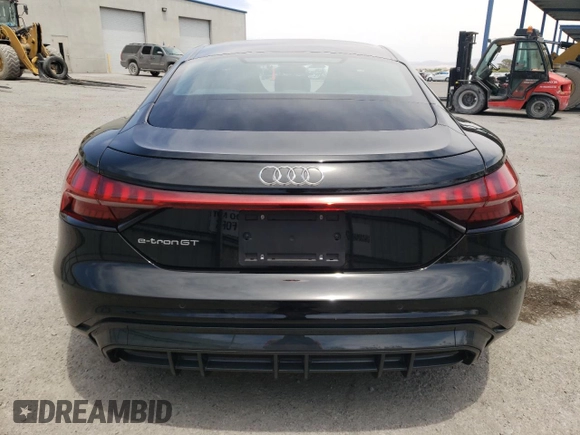 2024 Audi e-tron GT Premium Plus z VIN WAUFJBFW1R7001075, wystawiony jako Copart lot #58714654 z przebiegiem 3185 mil mil oraz Szkody całkowita. Historia ofert i sprzedaży dostępna na DreamBid. Obrazek 6.