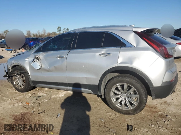 2020 Cadillac XT4 FWD Premium Luxury with VIN 1GYFZCR44LF099246, listed as a Copart auction lot 41861735 with 98,018 mi miles and Salvage title. Bid and sale history available at DreamBid. Image 2.