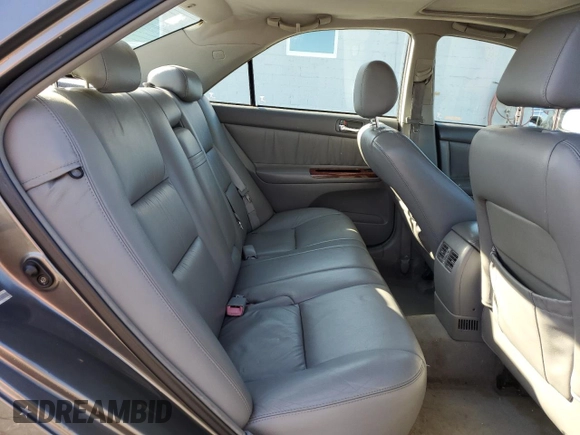 2004 Toyota Camry LE with VIN 4T1BF30K64U568600, listed as a Copart auction lot 51914425 with 154,802 mi miles and Salvage Title. Bid and sale history available at carsss.com. Image 10.