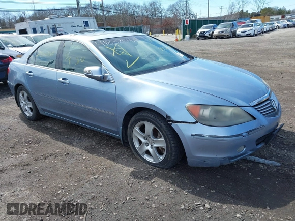 2005 Acura RL with VIN JH4KB16575C000447, listed as a IAAI auction lot 41832042 with 999,999 mi miles. Bid and sale history available at carsss.com. Image 1.