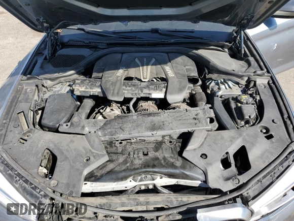 2018 BMW 5 Series M550i xDrive z VIN WBAJB9C55JB036120, wystawiony jako Copart lot #49134865 z przebiegiem Nie podano mil oraz Szkoda całkowita • Salvage title. Historia ofert i sprzedaży dostępna na DreamBid. Obrazek 11.