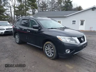 2015 Nissan Pathfinder Platinum with VIN 5N1AR2MM4FC632070, listed as a IAAI auction lot 41174342 with 192,651 mi miles and . Bid and sale history available at DreamBid. Image 1.