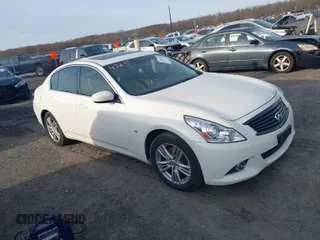 2015 Infiniti Q40 with VIN JN1CV6AR2FM524365, listed as a IAAI auction lot 41751603 with 1 mi miles. Bid and sale history available at carsss.com. Image 1.