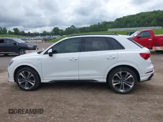 2022 Audi Q3 S line Premium Plus with VIN WA1EECF39N1025078, listed as a IAAI auction lot 42210251 with 28,841 mi miles and . Bid and sale history available at DreamBid. Image 14.