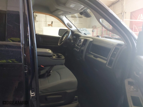 2013 Ram 1500 Tradesman with VIN 1C6RR7FT6DS522091, listed as a IAAI auction lot 41758694 with 224,367 mi miles. Bid and sale history available at carsss.com. Image 5.