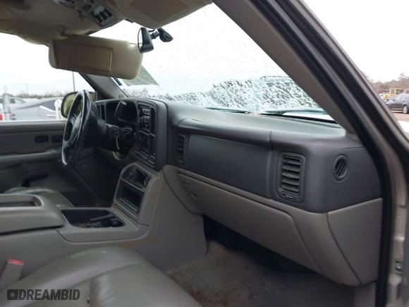 2006 GMC Yukon SLE with VIN 1GKEC13T66R100783, listed as a IAAI auction lot 41224871 with 1 mi miles. Bid and sale history available at carsss.com. Image 5.