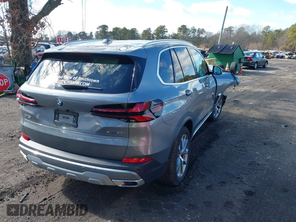 2025 BMW X5 xDrive40i with VIN 5UX23EU09S9W38011, listed as a IAAI auction lot 41600926 with 9 mi miles. Bid and sale history available at carsss.com. Image 4.