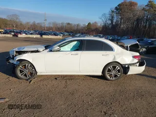 2021 Mercedes-Benz E 350 with VIN W1KZF8EB3MA904087, listed as a IAAI auction lot 41284045 with 37,193 mi miles and . Bid and sale history available at DreamBid. Image 14.