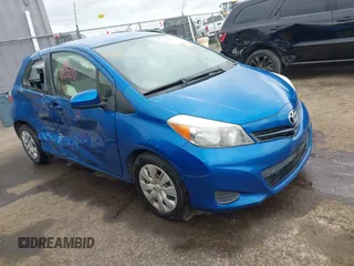 2013 Toyota Yaris L with VIN JTDJTUD3XDD572098, listed as a IAAI auction lot 41903113 with 106,900 mi miles. Bid and sale history available at carsss.com. Image 1.