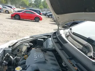 2008 Toyota Yaris z VIN JTDBT923181217526, wystawiony jako IAAI lot #43332084 z przebiegiem 297 400 mil mil oraz . Historia ofert i sprzedaży dostępna na DreamBid. Obrazek 12.