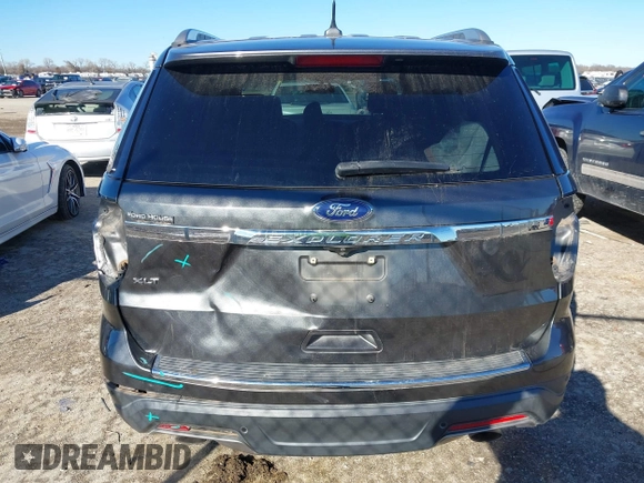2018 Ford Explorer XLT z VIN 1FM5K7D8XJGA41555, wystawiony jako IAAI lot #41301991 z przebiegiem 46 248 mil mil oraz . Historia ofert i sprzedaży dostępna na DreamBid. Obrazek 16.