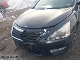 2015 Nissan Altima 2.5 SV with VIN 1N4AL3AP1FC225128, listed as a IAAI auction lot 41299664 with 61,034 mi miles. Bid and sale history available at carsss.com. Image 6.