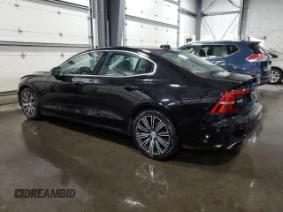 2021 Volvo S60 Inscription with VIN 7JRA22TL8MG095230, listed as a Copart auction lot 65422703 with 32,678 mi miles. Bid and sale history available at carsss.com. Image 2.