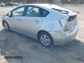 2011 Toyota Prius I with VIN JTDKN3DU7B5327736, listed as a IAAI auction lot 41922229 with 210,028 mi miles. Bid and sale history available at carsss.com. Image 3.
