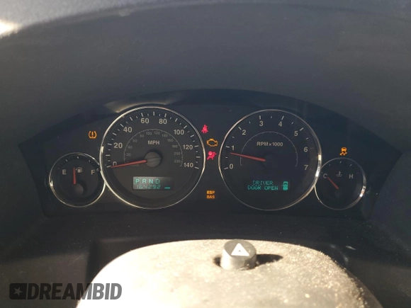 2007 Jeep Commander Sport with VIN 1J8HH48P77C636100, listed as a Copart auction lot 48006405 with 164,292 mi miles and Non Repairable. Bid and sale history available at carsss.com. Image 9.