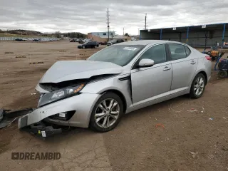 2013 Kia Optima EX z VIN 5XXGN4A77DG131160, wystawiony jako Copart lot #51709655 z przebiegiem 134 902 mil mil oraz Szkoda całkowita • Salvage title. Historia ofert i sprzedaży dostępna na DreamBid. Obrazek 1.
