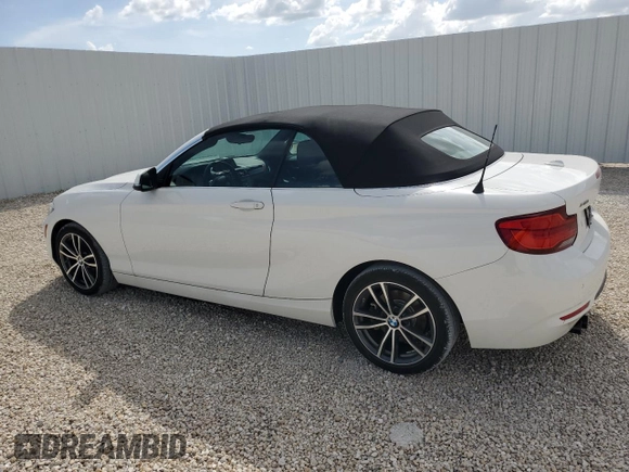2019 BMW 2 Series 230i xDrive with VIN WBA2K1C53K7D28538, listed as a Copart auction lot 70381304 with 41,826 mi miles and Non Repairable. Bid and sale history available at carsss.com. Image 2.