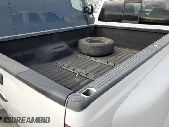 2008 Ford F-350 with VIN 1FTWW32R48EA48444, listed as a Copart auction lot 86872284 with 157,883 mi miles and Clean title. Bid and sale history available at DreamBid. Image 10.
