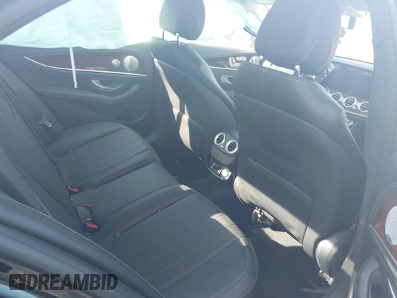 2017 Mercedes-Benz E-Class E 300 Luxury with VIN WDDZF4JB8HA098512, listed as a IAAI auction lot 41680421 with 62,334 mi miles. Bid and sale history available at carsss.com. Image 8.