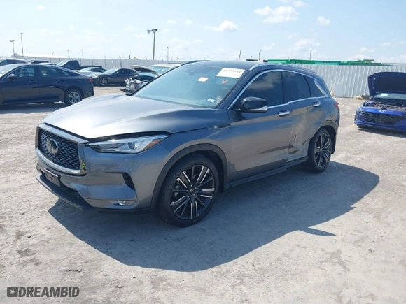 2021 Infiniti QX50 LUXE with VIN 3PCAJ5BA7MF109969, listed as a IAAI auction lot 40373144 with 28,257 mi miles. Bid and sale history available at carsss.com. Image 2.