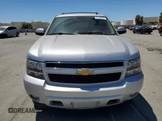 2013 Chevrolet Suburban LT with VIN 1GNSCJE09DR105725, listed as a Copart auction lot 61450935 with 171,659 mi miles and Salvage title. Bid and sale history available at DreamBid. Image 5.