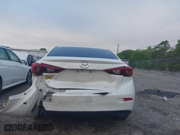2014 Mazda 3 i Grand Touring with VIN JM1BM1W72E1122173, listed as a IAAI auction lot 41922628 with 118,772 mi miles and . Bid and sale history available at carsss.com. Image 16.