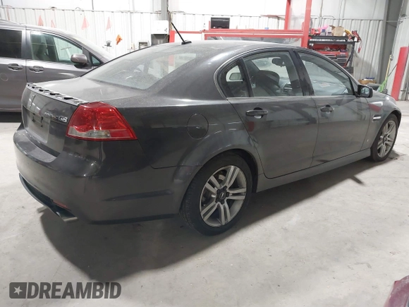 2008 Pontiac G8 z VIN 6G2ER577X8L151778, wystawiony jako IAAI lot #41084344 z przebiegiem 145 990 mil mil oraz . Historia ofert i sprzedaży dostępna na DreamBid. Obrazek 4.