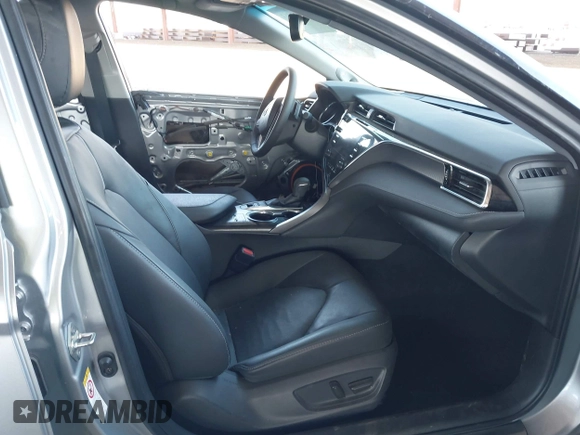 2018 Toyota Camry XSE with VIN 4T1BZ1HK4JU020851, listed as a IAAI auction lot 42466163 with 26,931 mi miles and . Bid and sale history available at DreamBid. Image 5.