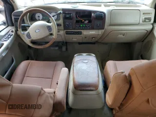 2005 Ford Super Duty F-250 XL with VIN 1FTSW21P65EC58581, listed as a Copart auction lot 71998364 with 328,440 mi miles and Salvage Title. Bid and sale history available at carsss.com. Image 8.
