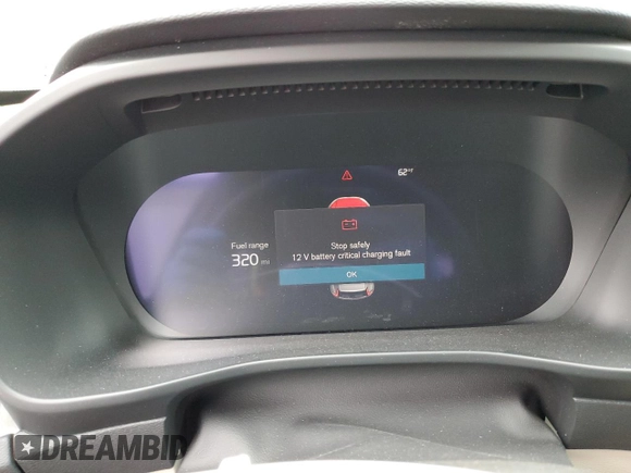 2024 Volvo XC40 с VIN YV4L12UF0R2313942, выставлен на аукционе Copart как лот 73662794 с пробегом Не указан миль и Списание • Salvage title. История ставок и продаж доступна на DreamBid. Изображение 9.