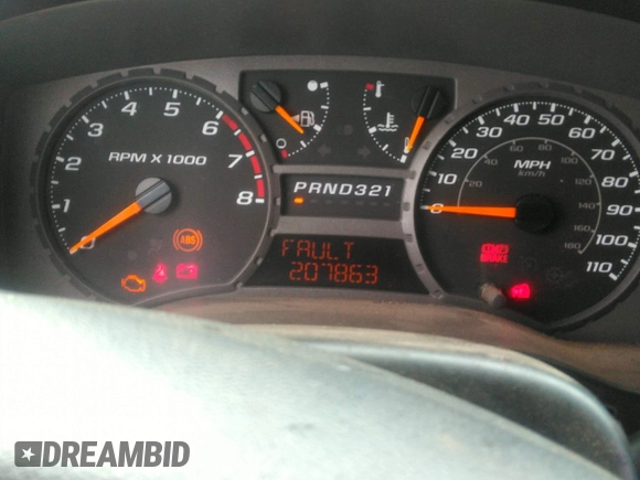 2004 Chevrolet Colorado 1SB LS Z85 with VIN 1GCDT136948200557, listed as a IAAI auction lot 40878034 with 207,863 mi miles. Bid and sale history available at carsss.com. Image 7.