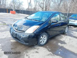 2008 Toyota Prius with VIN JTDKB20U683341513, listed as a IAAI auction lot 41735377 with 189,992 mi miles. Bid and sale history available at carsss.com. Image 2.