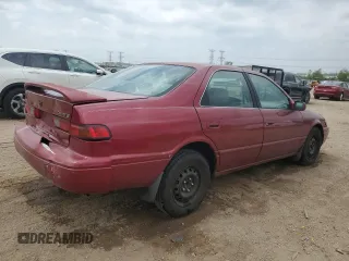 1998 Toyota Camry LE z VIN JT2BG22K6W0179063, wystawiony jako Copart lot #56998295 z przebiegiem 251 129 mil mil oraz Szkoda całkowita • Salvage title. Historia ofert i sprzedaży dostępna na DreamBid. Obrazek 3.