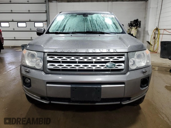 2011 Land Rover LR2 HSE with VIN SALFR2BN0BH257953, listed as a Copart auction lot 52681475 with 162,151 mi miles and Salvage Title. Bid and sale history available at DreamBid. Image 5.