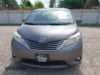 2017 Toyota Sienna XLE Auto Access Seat with VIN 5TDYZ3DC3HS794306, listed as a IAAI auction lot 42270099 with 130,829 mi miles and . Bid and sale history available at DreamBid. Image 13.