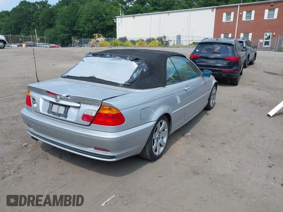2001 BMW 3 Series 325Ci с VIN WBABS33411JY42079, выставлен на аукционе IAAI как лот 42600667 с пробегом 116 684 миль миль и . История ставок и продаж доступна на DreamBid. Изображение 4.