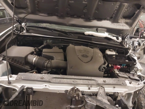 2023 Toyota Tacoma SR z VIN 3TMCZ5AN4PM597509, wystawiony jako IAAI lot #42020023 z przebiegiem 36 941 mil mil oraz . Historia ofert i sprzedaży dostępna na DreamBid. Obrazek 10.