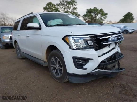 2019 Ford Expedition Max XLT with VIN 1FMJK1HT7KEA82149, listed as a IAAI auction lot 41446122 with 106,607 mi miles. Bid and sale history available at carsss.com. Image 1.