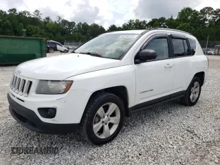 2016 Jeep Compass Sport with VIN 1C4NJCBA9GD553940, listed as a Copart auction lot 60799125 with 285,113 mi miles and Clean title. Bid and sale history available at DreamBid. Image 1.