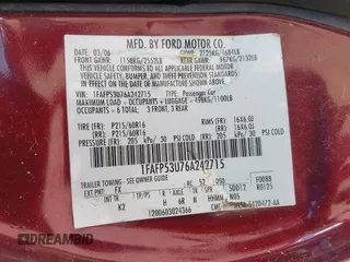 2006 Ford Taurus SE z VIN 1FAFP53U76A242715, wystawiony jako IAAI lot #42283883 z przebiegiem 128 763 mil mil oraz . Historia ofert i sprzedaży dostępna na DreamBid. Obrazek 9.