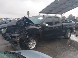 2020 Chevrolet Silverado 1500 LT with VIN 1GCRYDED0LZ218572, listed as a IAAI auction lot 41720498 with 82,386 mi miles. Bid and sale history available at carsss.com. Image 17.