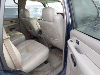 2003 Chevrolet Tahoe LT with VIN 1GNEC13Z63R182212, listed as a IAAI auction lot 41399286 with 241,980 mi miles. Bid and sale history available at carsss.com. Image 8.
