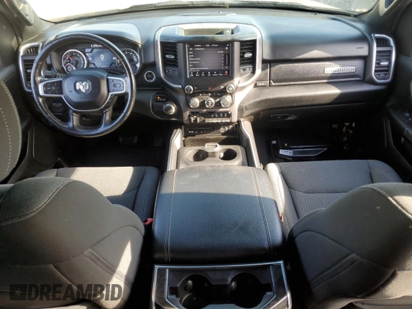 2019 Ram 1500 Big Horn z VIN 1C6RREBT1KN617342, wystawiony jako Copart lot #53866005 z przebiegiem 69 858 mil mil oraz Szkoda całkowita • Salvage title. Historia ofert i sprzedaży dostępna na DreamBid. Obrazek 8.